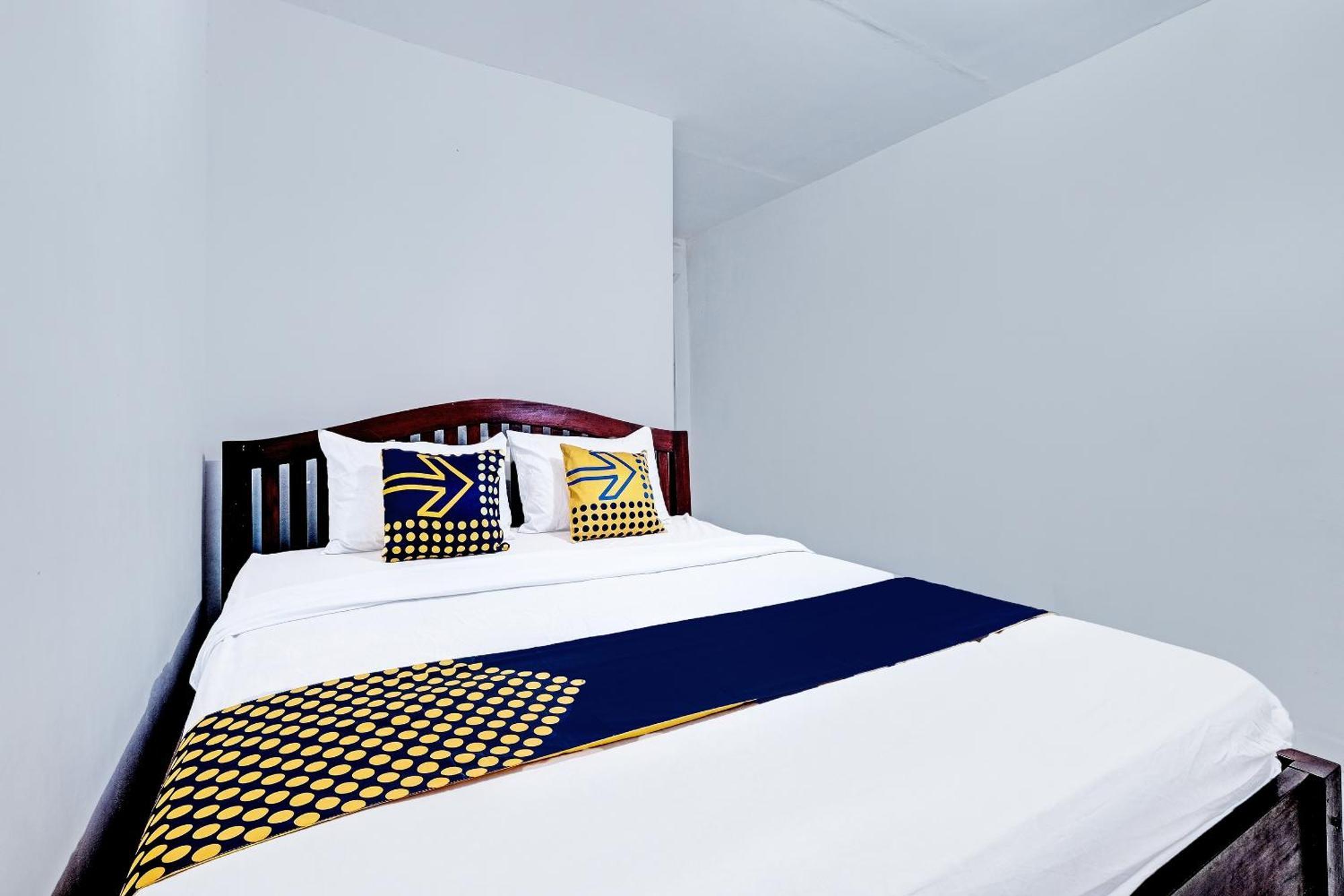 Spot On 91916 Joglo Doyong Homestay Syariah Yogyakarta Luaran gambar